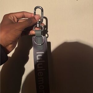 lululemon athletica Gray,blue,black keychain brand new